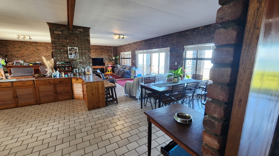 5 Bedroom Property for Sale in Dana Bay Western Cape